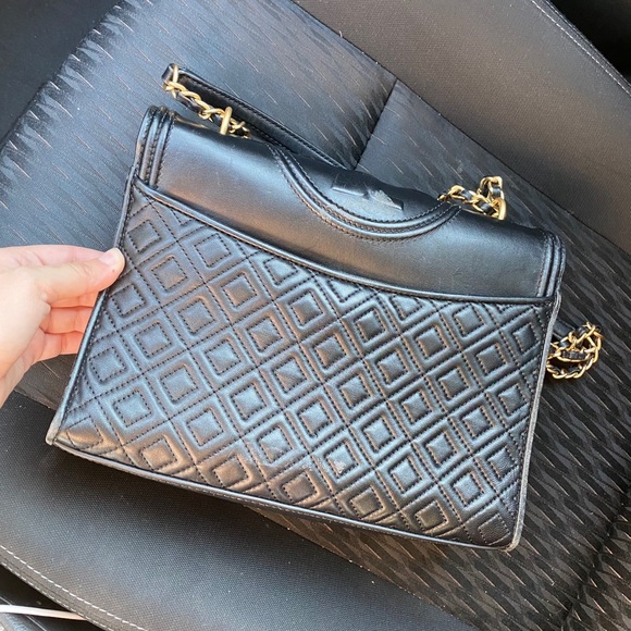 Tory Burch Fleming Leather Shoulder Bag - Picture 4 of 5